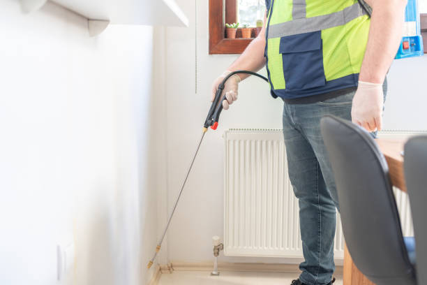 Best Emergency Pest Control  in Clinton, MI